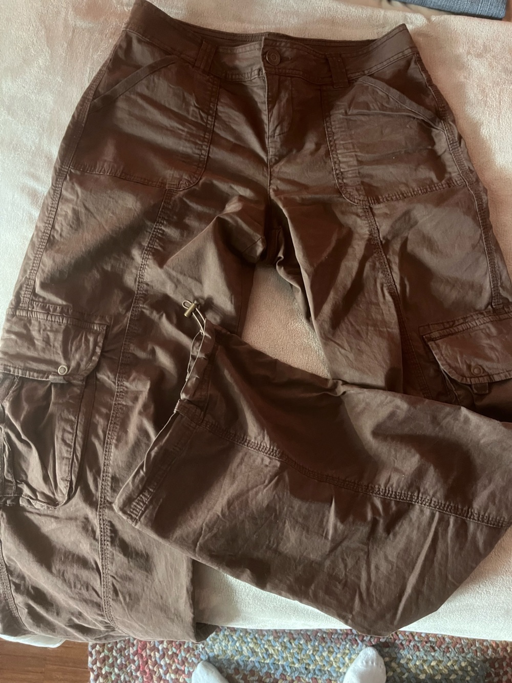 Women’s Mid rise Garage Brown Cargo Pants